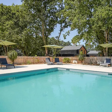Nyaraló N°4, Piscine Commune, 1 *